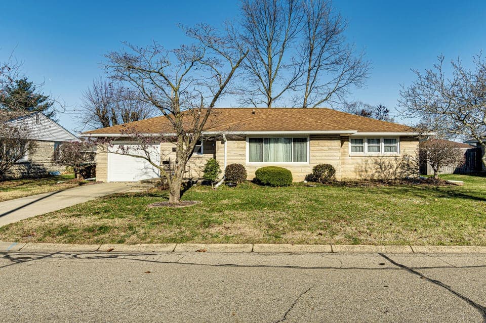 Columbus Vacation Rental | 3BR | 1.5BA | 1,400 Sq Ft | Steps to Enter