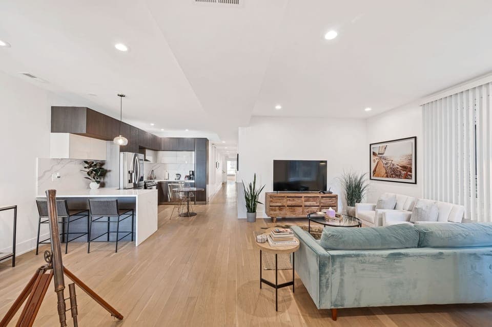 Indoors, Home Decor, Furniture, Living Room, Room