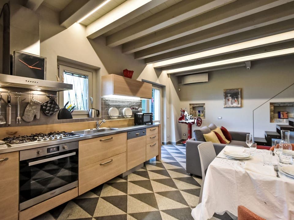 Kitchen / Dining Room