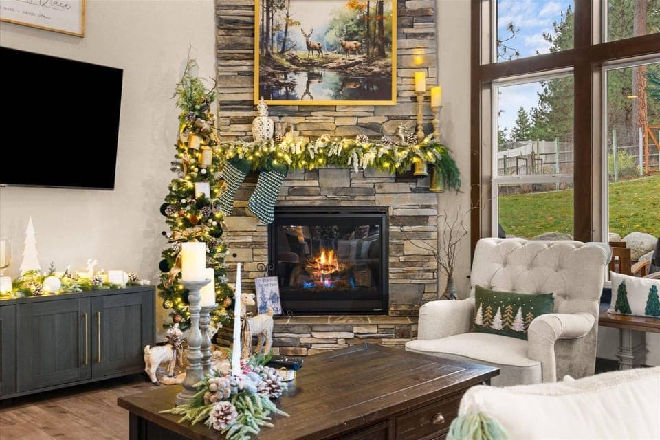 Deck the Halls with Christmas in Coeur d'Alene!
