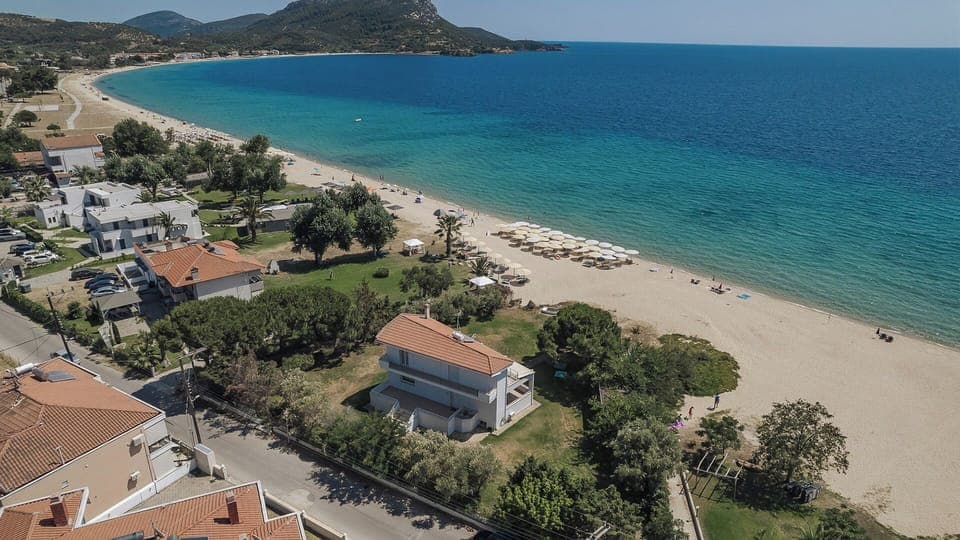 Proteus Beach Front Villa, Toroni (1)