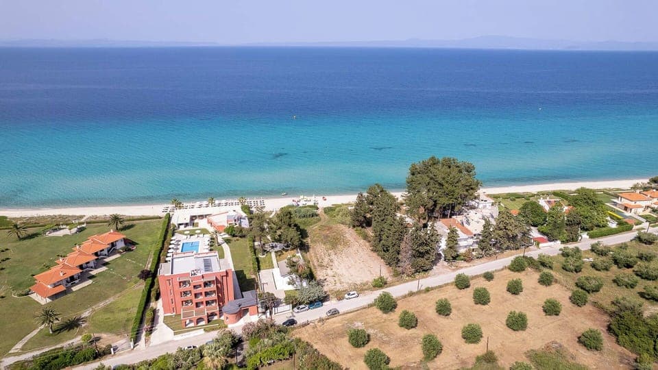 Aura Beach Front Private Pool Villa (17)