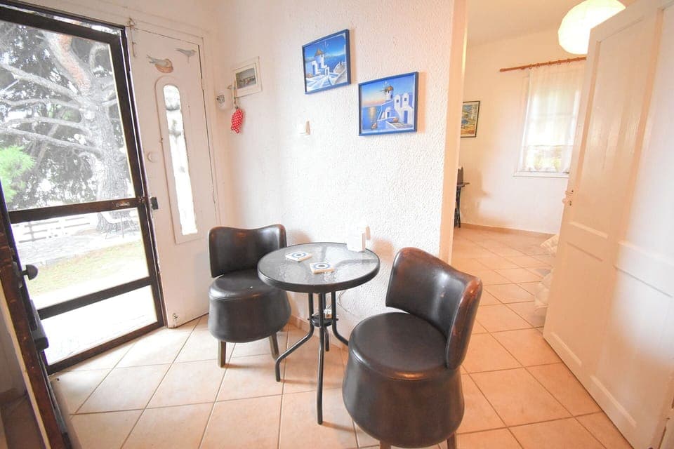 Barlee BeachFront GroundFloor Apartment, Metamorfosi (10)