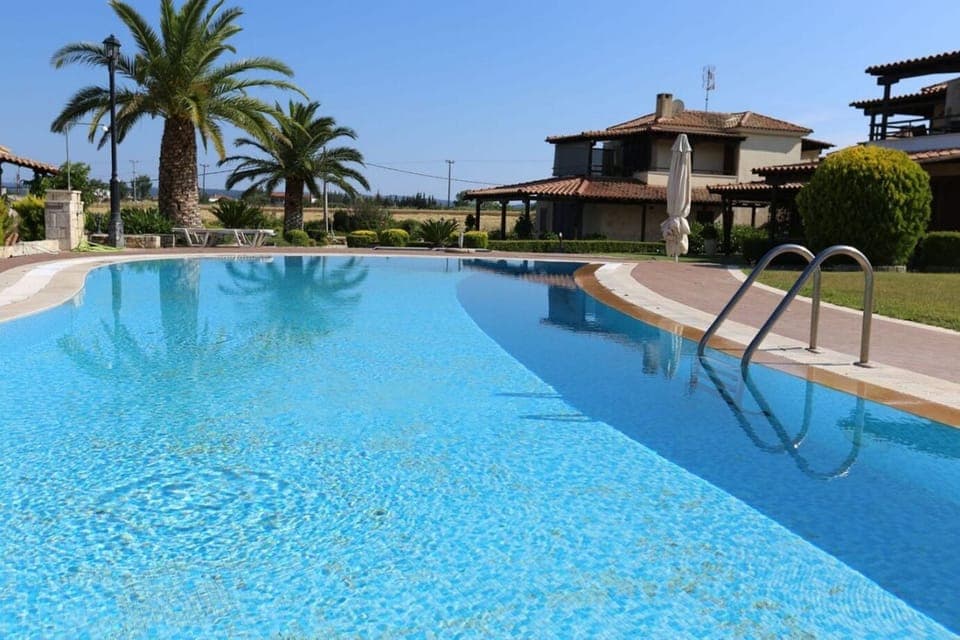 Porto Thea Alexandra Shared Pool, Afitos (1)