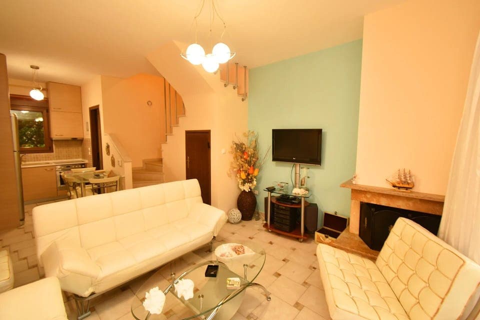 Pine Sea Side Maisonette, Siviri (11)