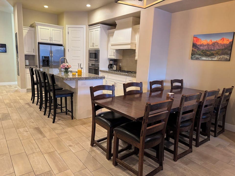 Dining seating for 12