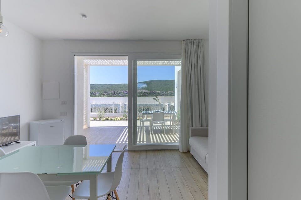 Autumn, Dining Room, Spring, Summer, Winter