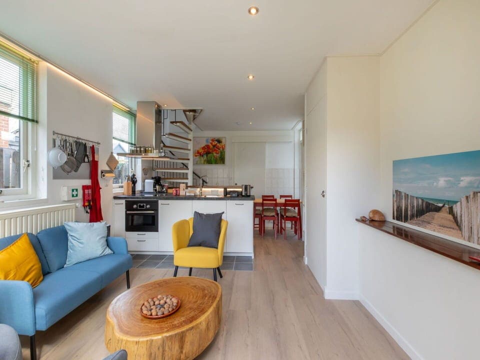 Apartment, Residential Area, Condominium, Commercial Building, Mixed-Use, Parking, Family Car, Balcony, Brutalist Architecture