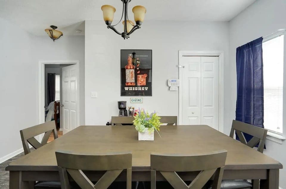 Dining Area: A bright and airy dining space for unforgettable meals!