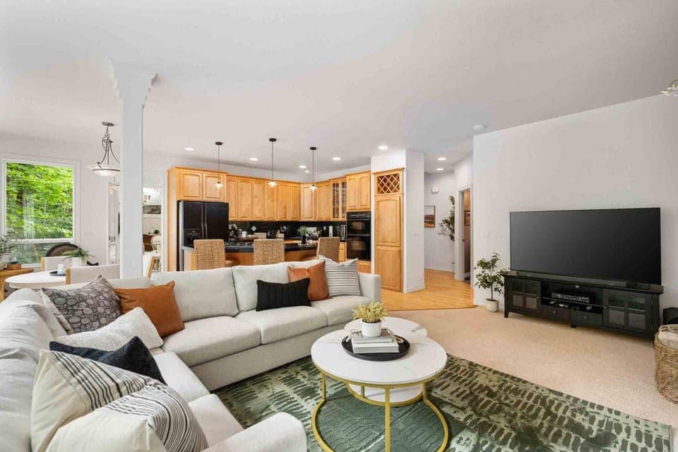 Welcome to Greenbrooke! Please enjoy this one of a kind rental in the heart of Tigard, OR.