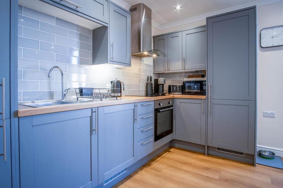Skokholm Apartment - 3 Bedroom Apartment - Tenby (24612)