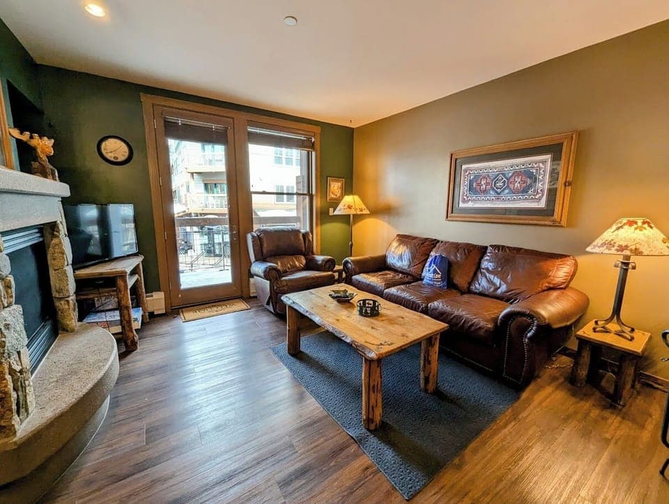 Charming vacation condo in River Run Village