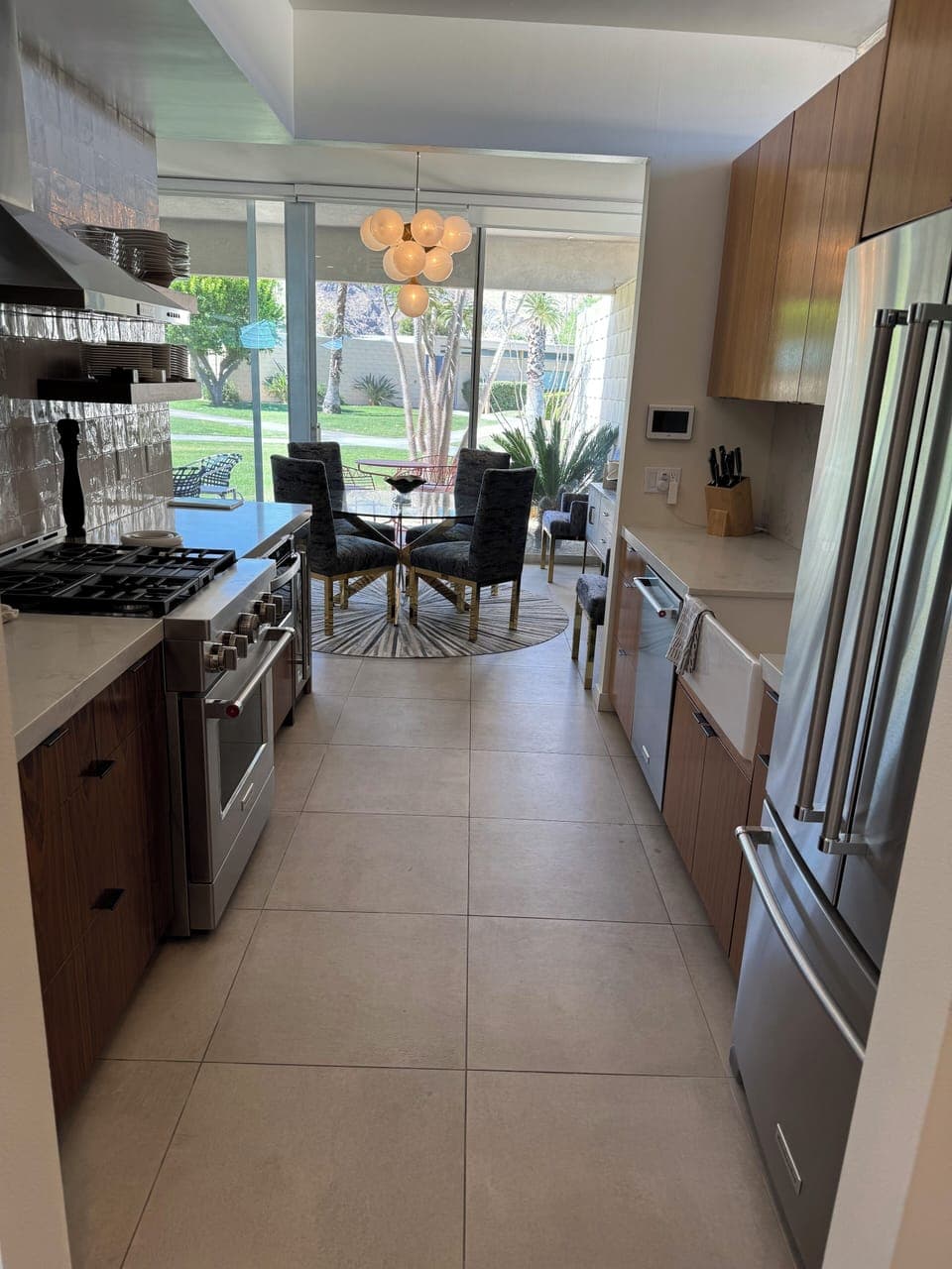 Gourmet kitchen