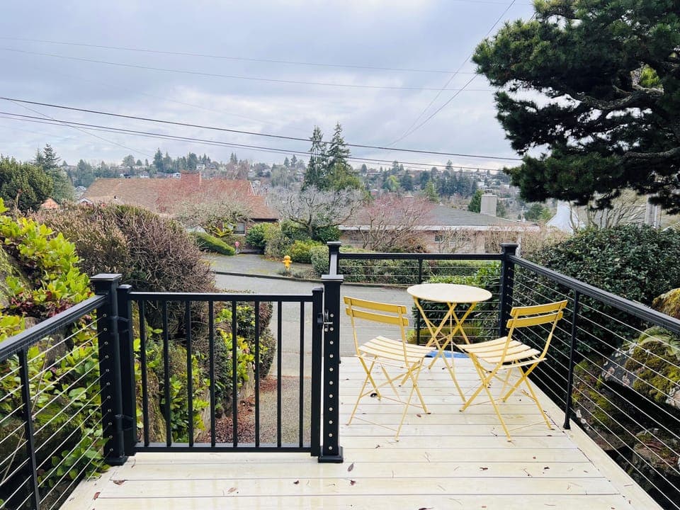 Private entrance and patio