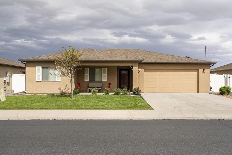 Find your perfect getaway at Canyon View, where comfort meets adventure!