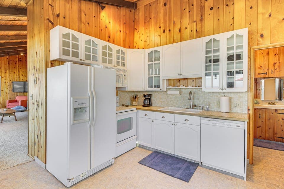 Kitchen | Drip Coffee Maker | Blender | Toaster | Cooking Basics