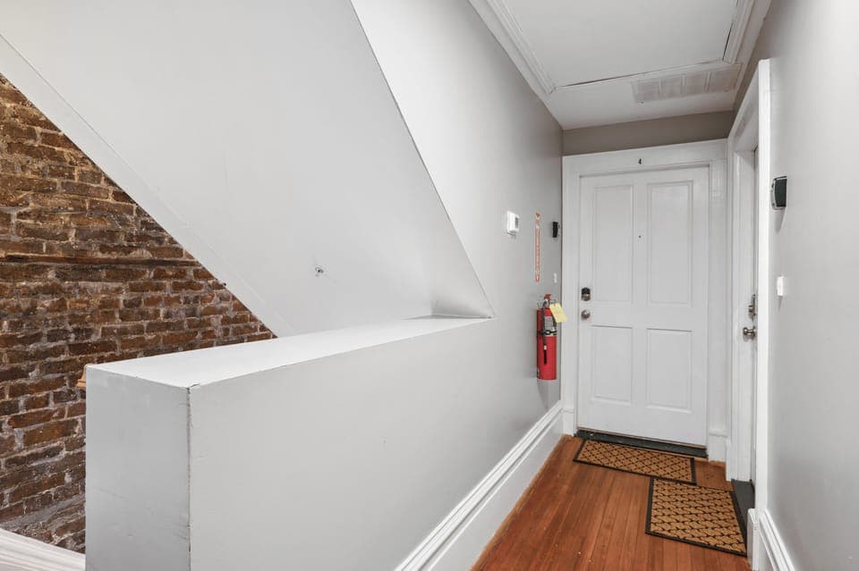 Entry to units 3 & 4!