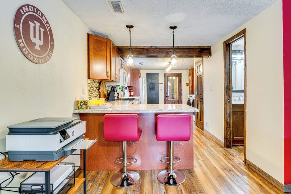 Dining Area | Dishware/Flatware | Trash Bags/Paper Towels