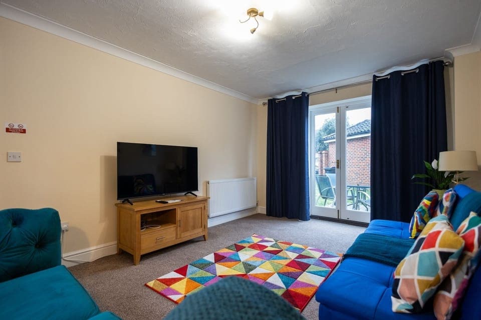 Living Room / Lounge