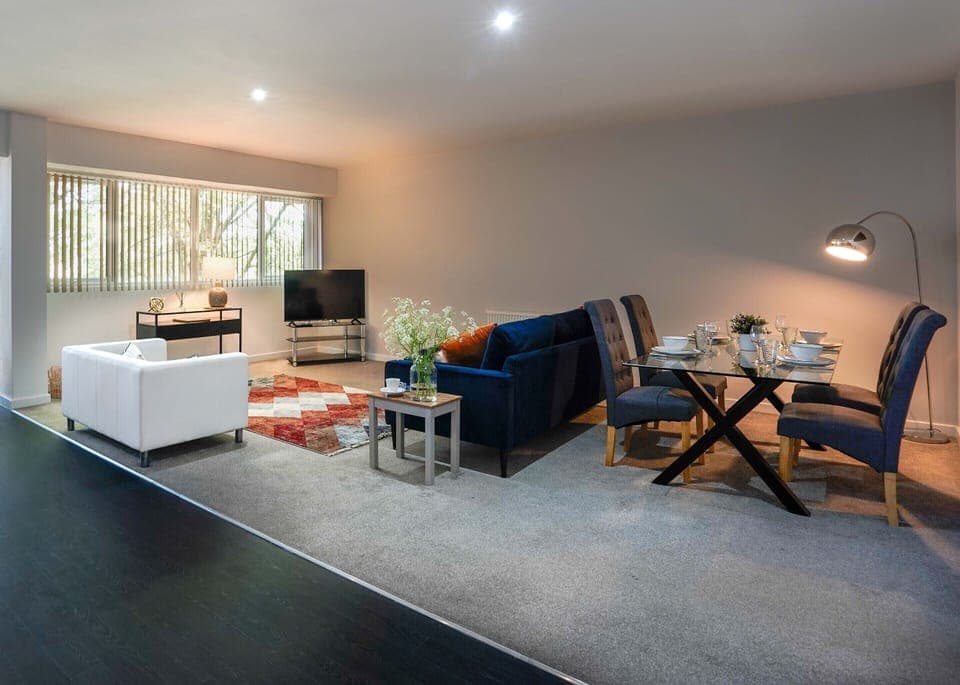 Living Room / Lounge