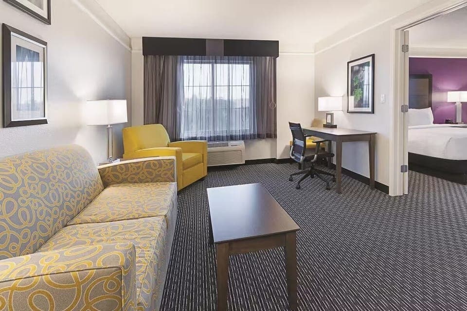 Stretch out on the sofa and lounge by daylight.