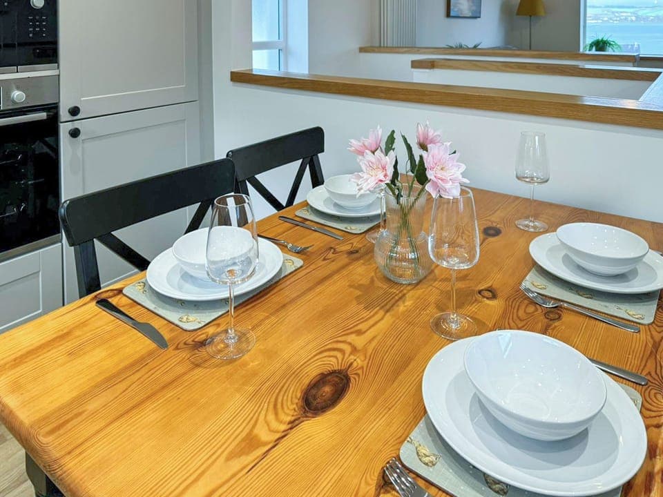 Kitchen/diner | Hillcrest Cottage, Dunoon