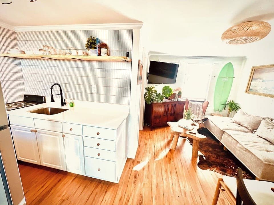 Suite 2 Salt Gypsy 