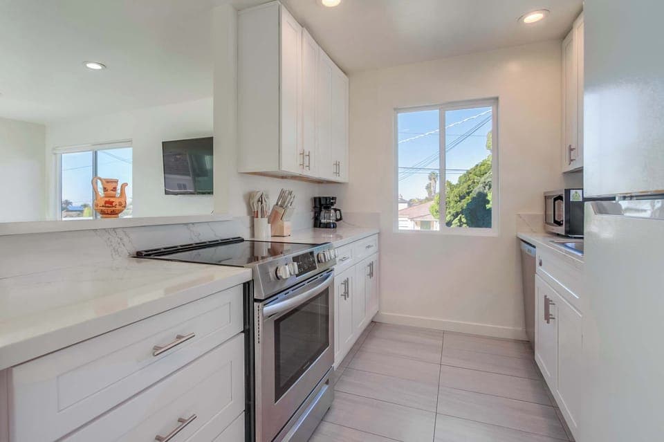 Full view of the kitchen with everything needed to cook family meals
