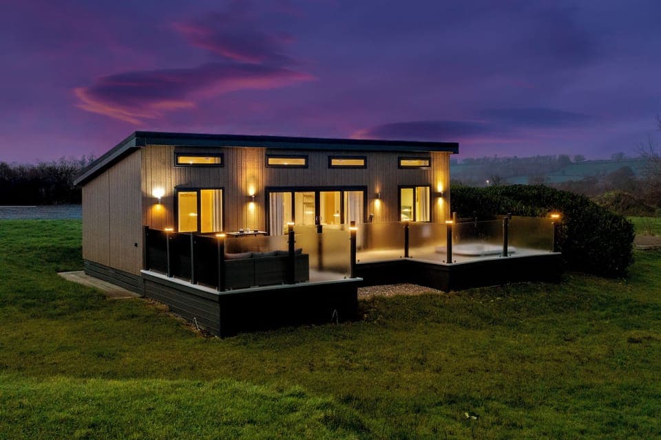 Countryside, Waterside Views