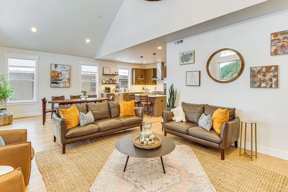 Living Room | Smart TV | Central A/C | 1st Floor