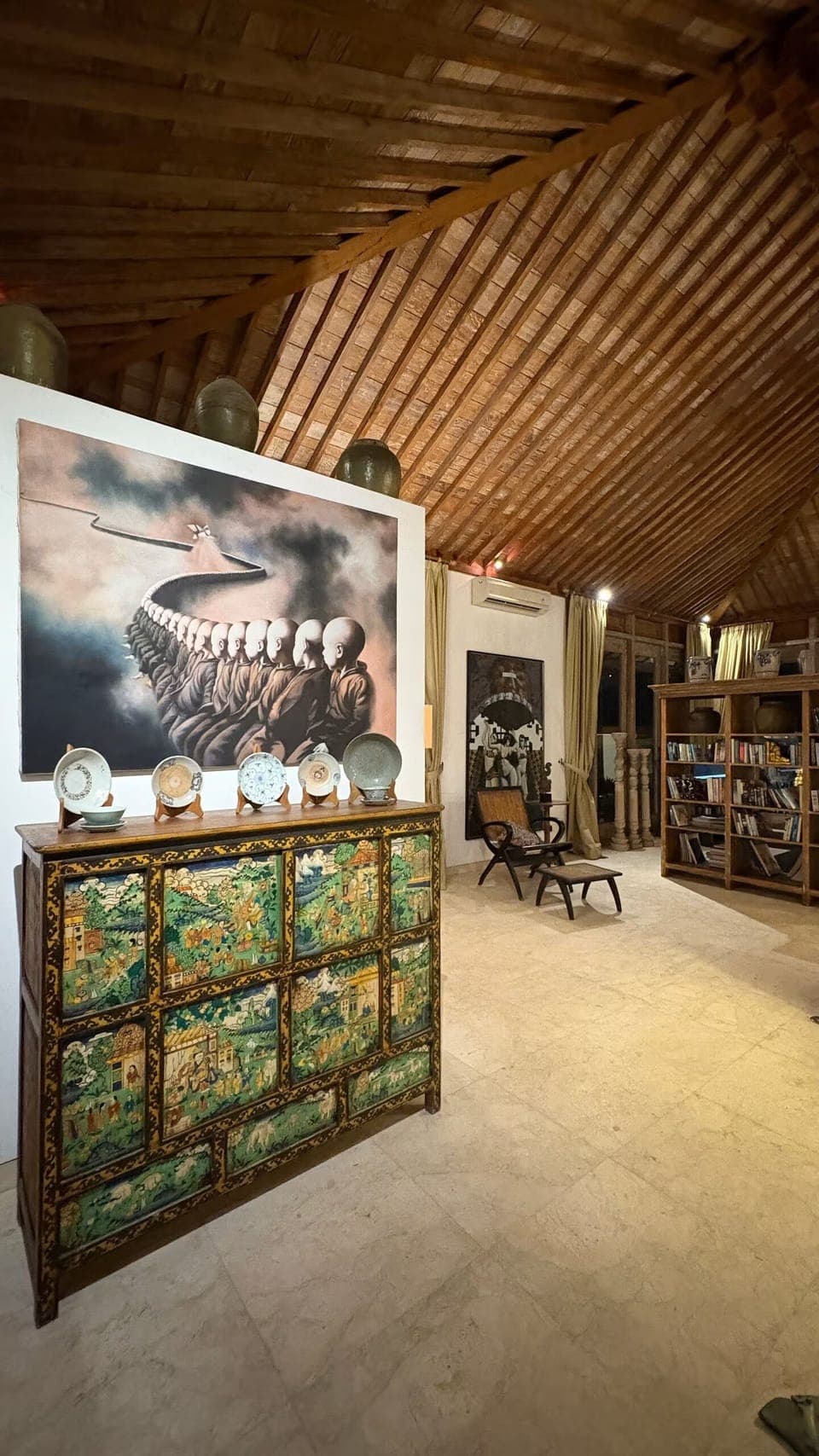 Art and antique furniture from Hong Kong