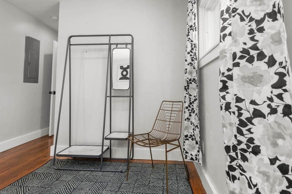 Ensuite Bedroom #1 - Additional Storage