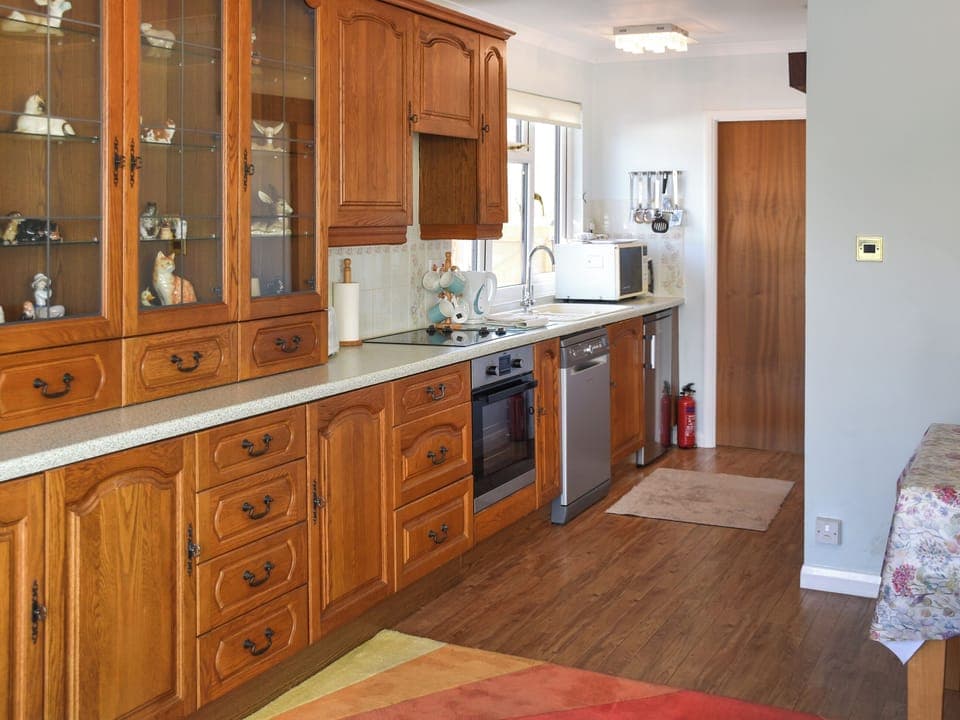 Kitchen | Rainbow&rsquo;s End, Brundall