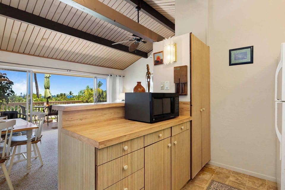 Fully furnished and equipped kitchen