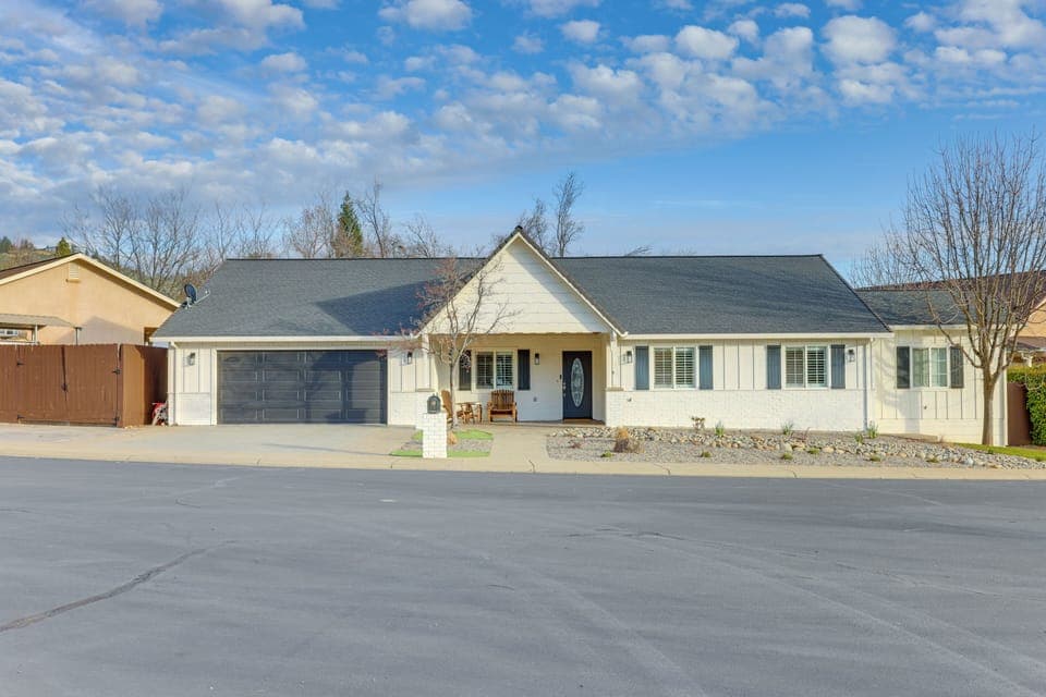 Murphys Vacation Rental | 4BR | 2BA | Step-Free Access | 2,201 Sq Ft