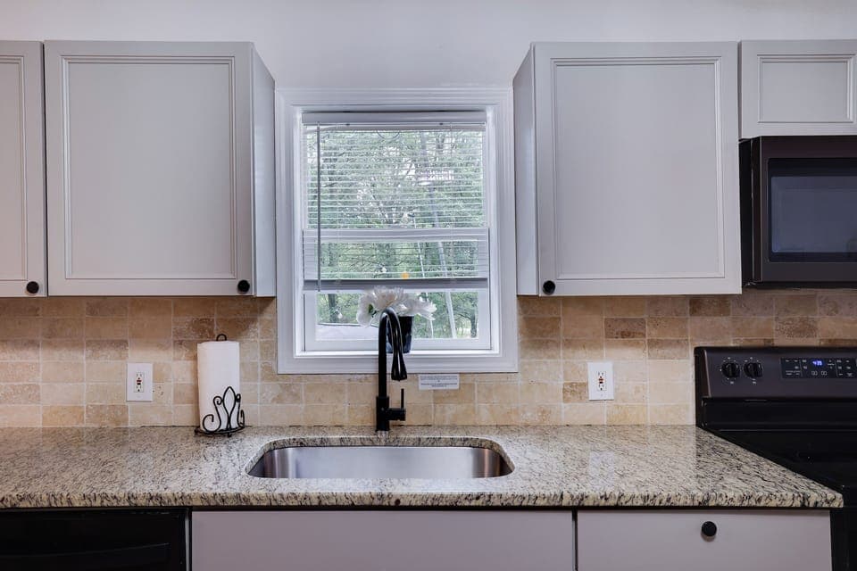 Newly Updated Kitchen with new Dishwasher, Garbage Disposal, Range and Microwave