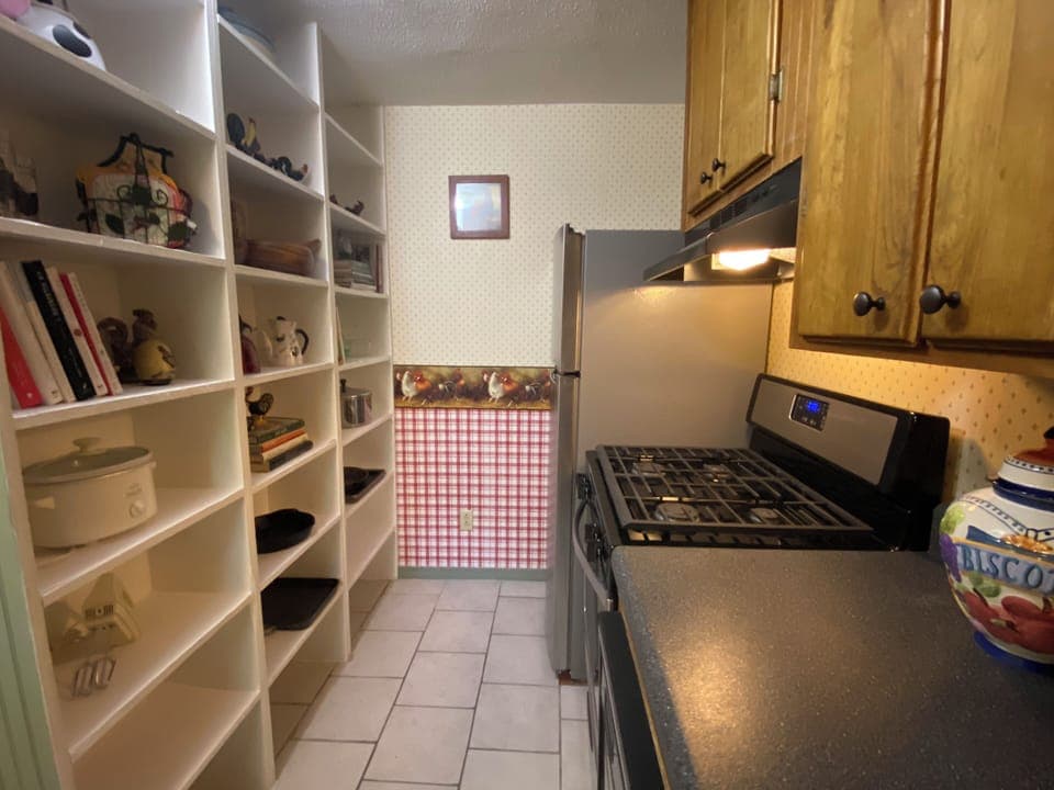 The full equipped kitchen.  