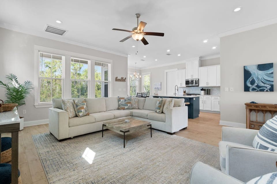 Welcome to Bama Breeze at Summer Salt!