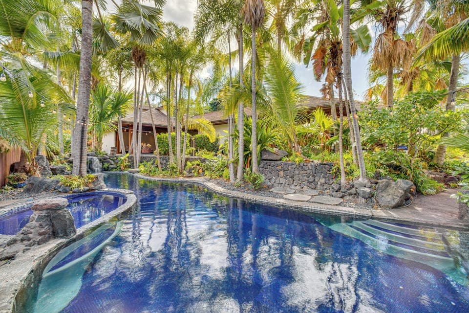 Kailua-Kona Vacation Rental | 7BR | 7BA | Steps Required | 6,667 Sq Ft