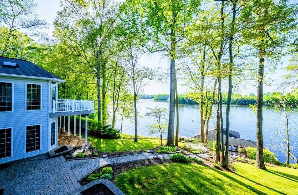 Easy, cleared and paved walkway down to the water