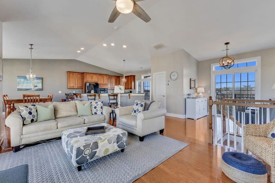 Main Living Area (3rd Floor)