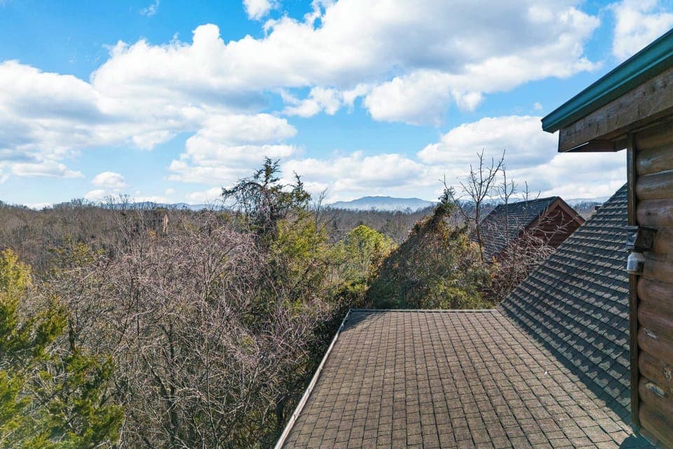 Game room balcony