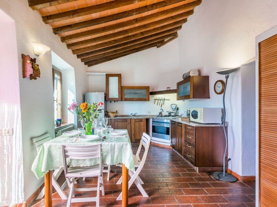 Furniture, Chair, Outdoor Furniture, Kitchen & Dining Room Table, Glass, Balcony, Shade, Outdoor Table, Coffee Table, Aluminium