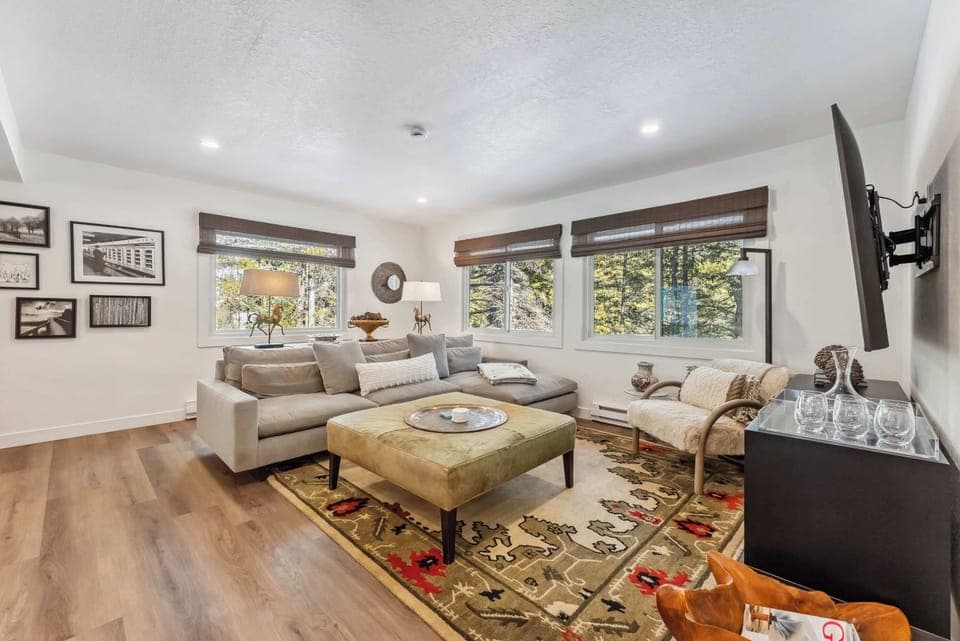 Living Room: Main floor, Smart TV, central heating, no A/C