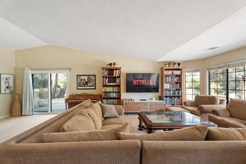 Bright and Airy Family Room with great natural light coming in from outside.
