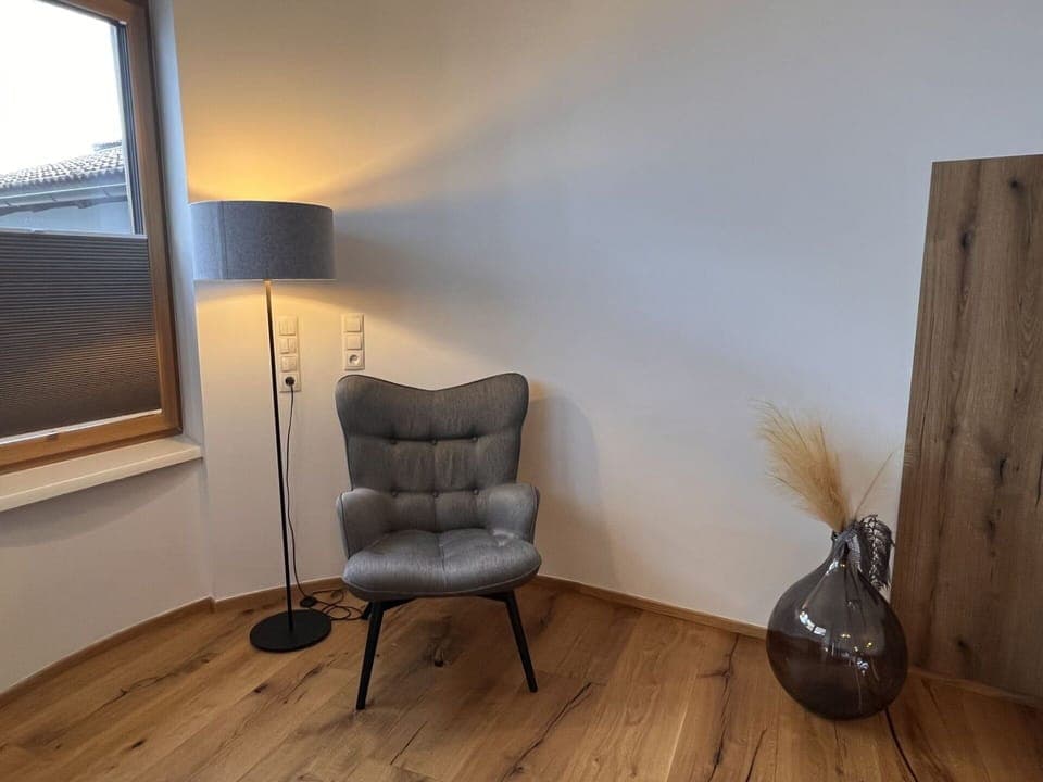 Furniture, Building, Comfort, Wood, Living Room, Floor, Flooring, Lamp, House, Window