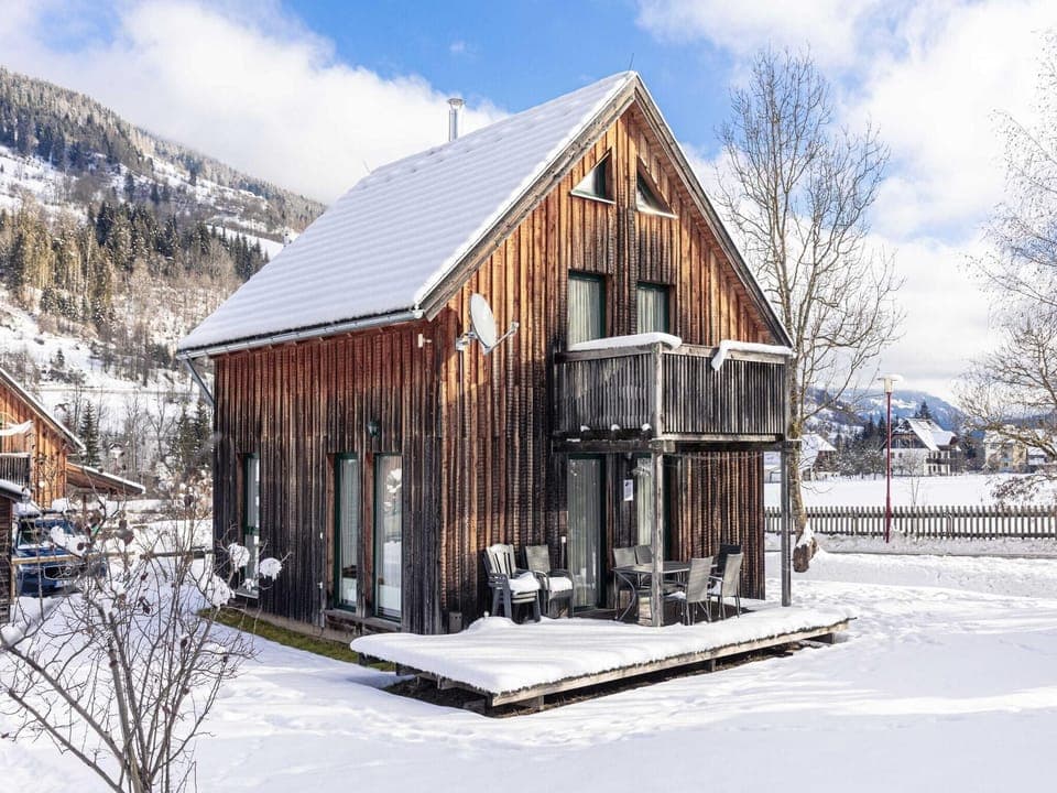 Holiday Home Exterior [winter]