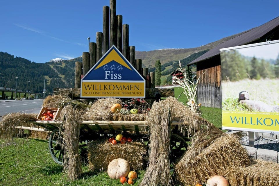 Surroundings [summer] (1-5 km)