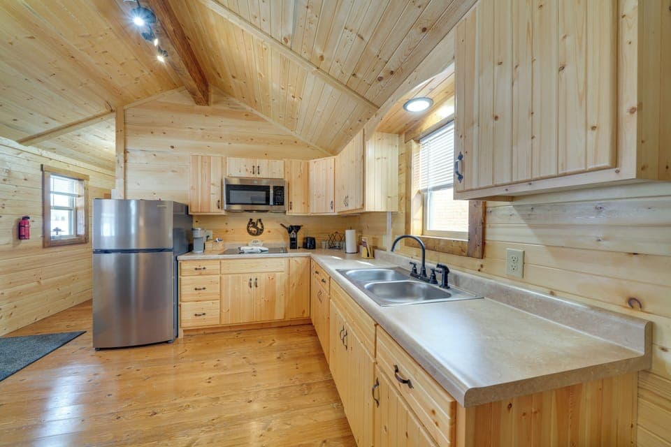 Kitchen | In-Unit Laundry | Keyless Entry