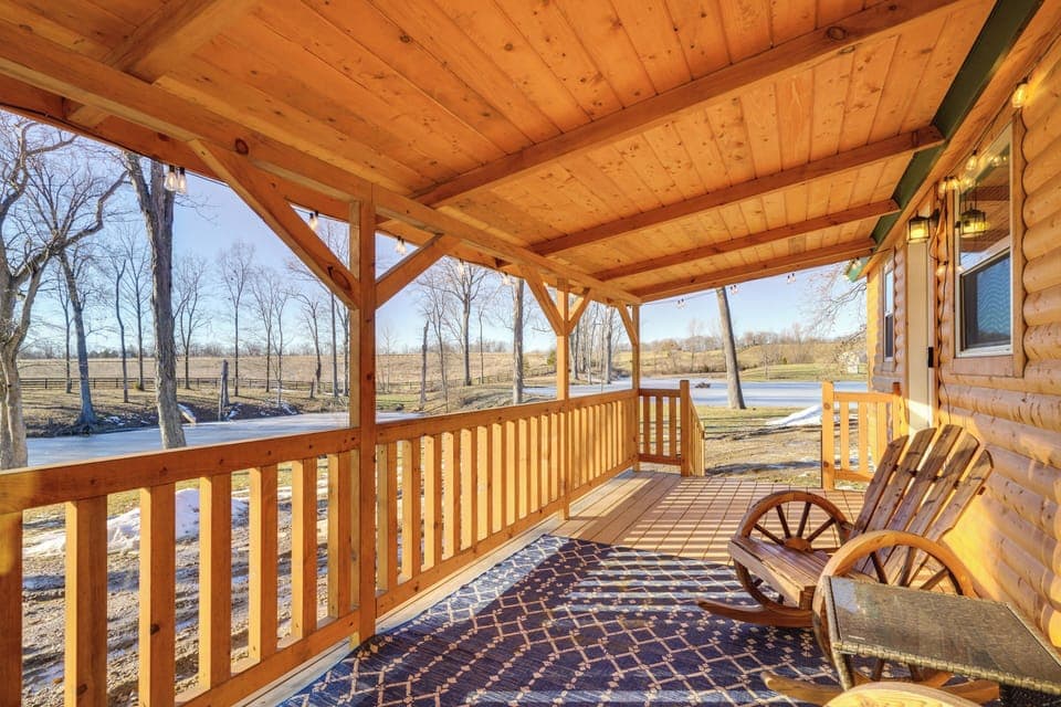 La Grange Vacation Rental | 1BR | 1BA | 4 Steps Required | 427 Sq Ft